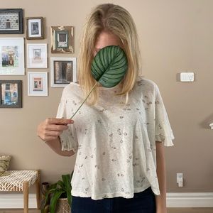 White T-shirt with pink hearts